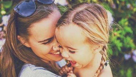 «Ούτε η κατάθλιψη δεν εμπόδισε τη μάνα μου να είναι η καλύτερη μαμά του κόσμου» 